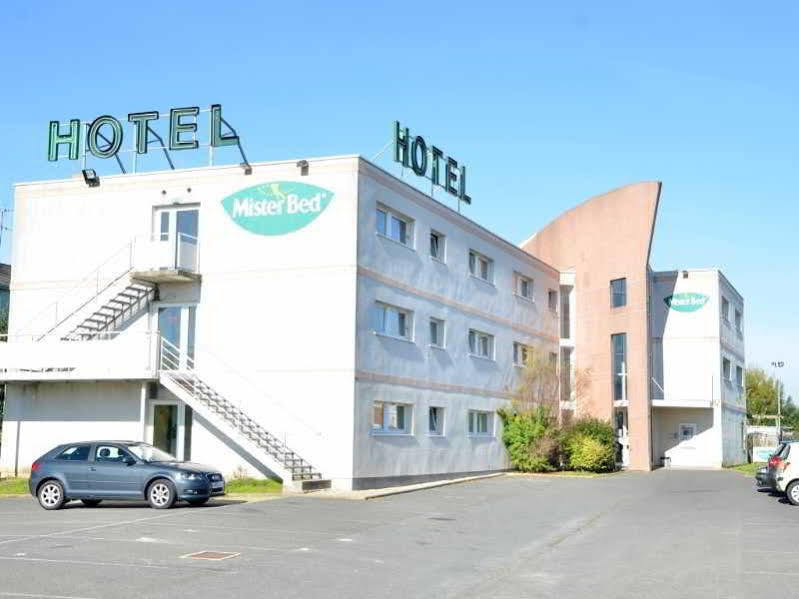 Hotel Mister Bed Chambray Les Tours Exteriér fotografie