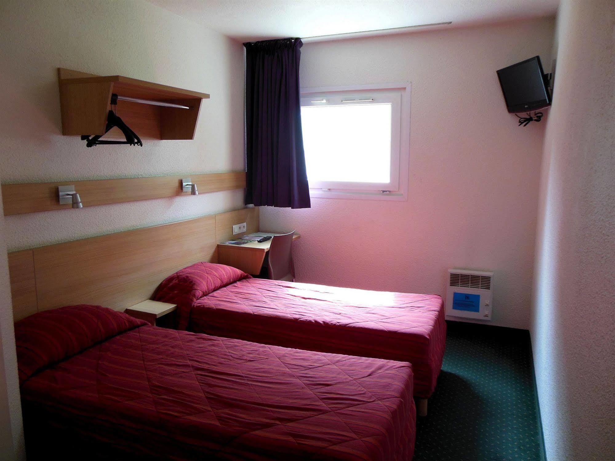Hotel Mister Bed Chambray Les Tours Exteriér fotografie