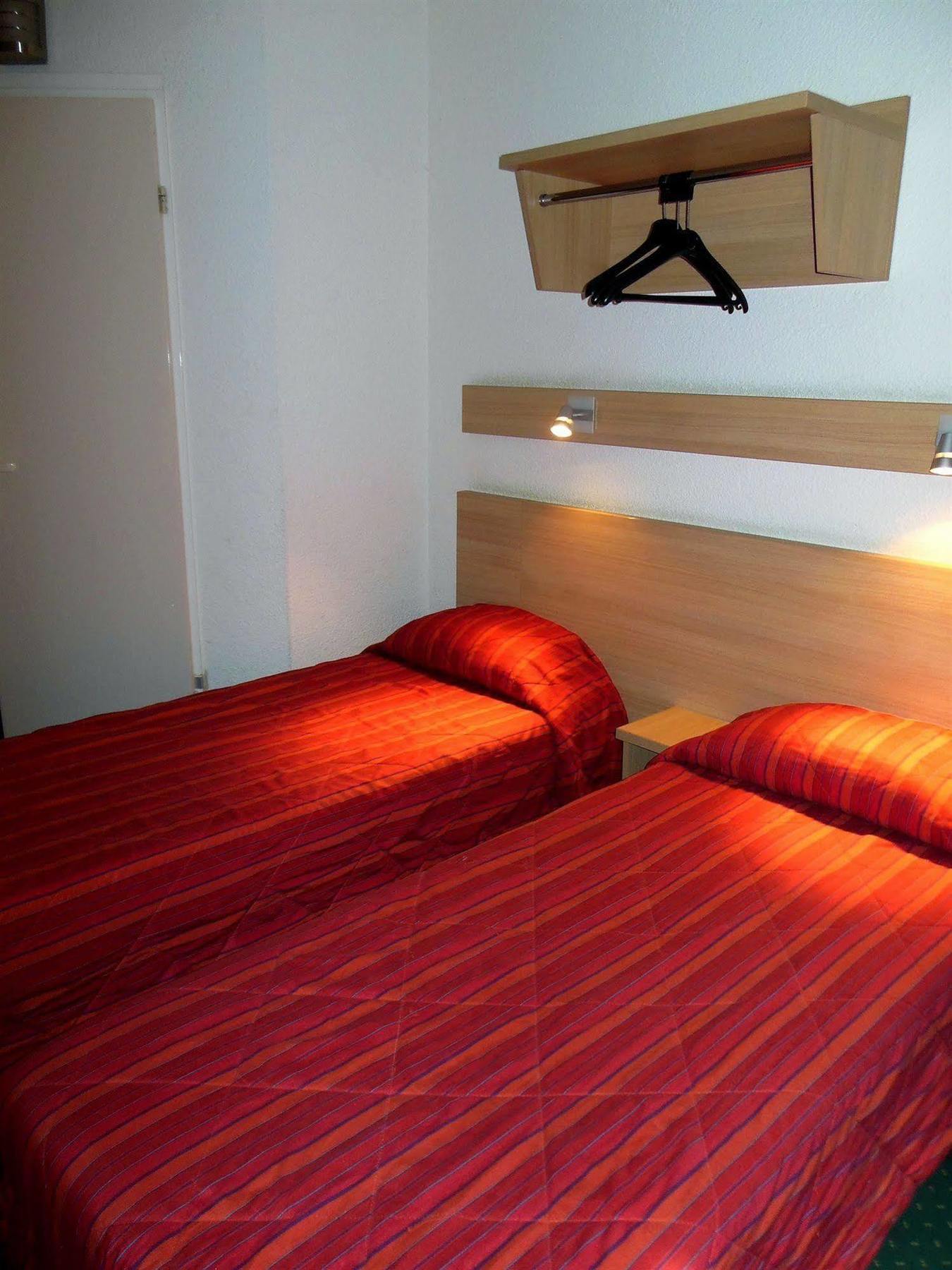 Hotel Mister Bed Chambray Les Tours Exteriér fotografie