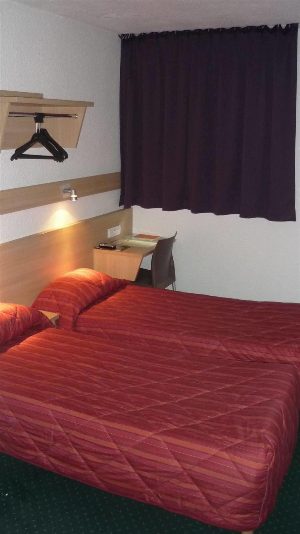 Hotel Mister Bed Chambray Les Tours Exteriér fotografie