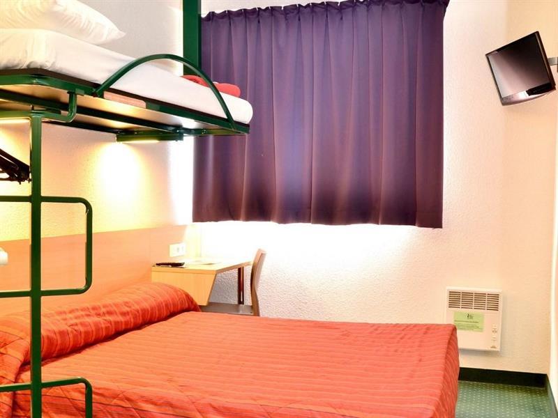 Hotel Mister Bed Chambray Les Tours Exteriér fotografie